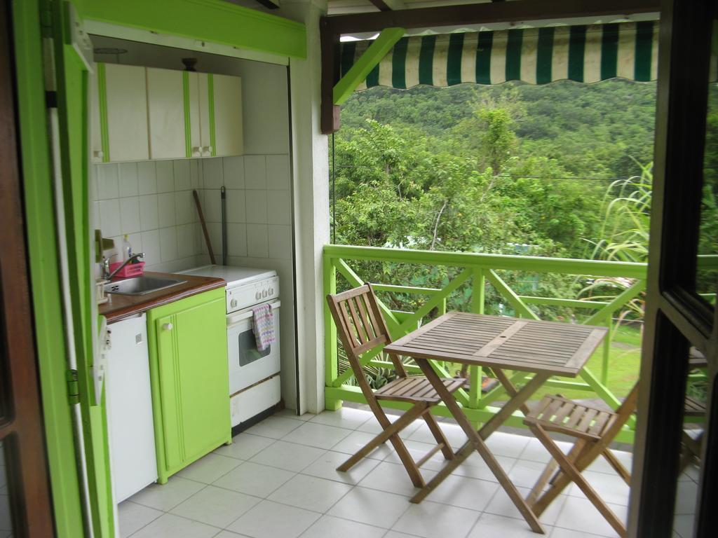 La Colline Verte Deshaies Ruang foto